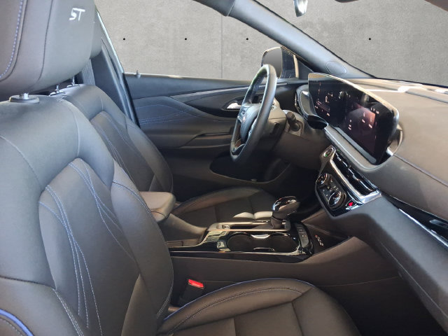 Used 2025 Buick Envista Sport Touring w/ Convenience I Package FWD image 30