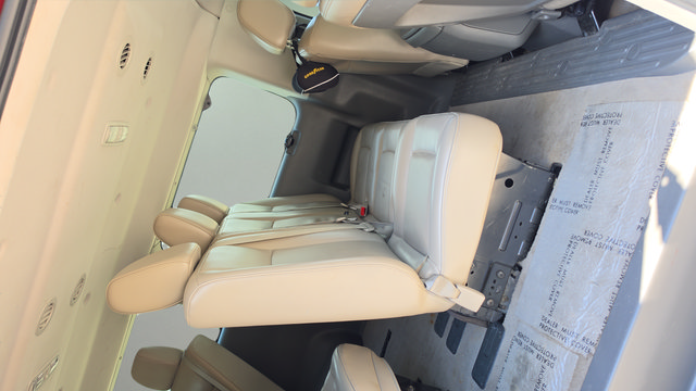 Used 2017 Nissan NV 3500 SL RWD image 17