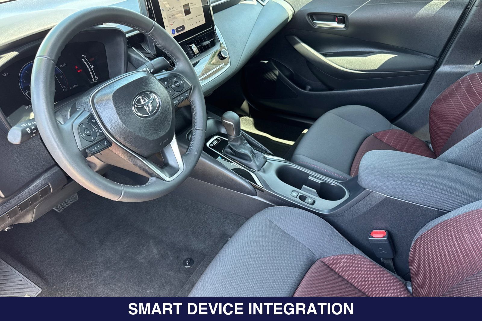 Used 2026 Toyota Corolla SE FWD image 11