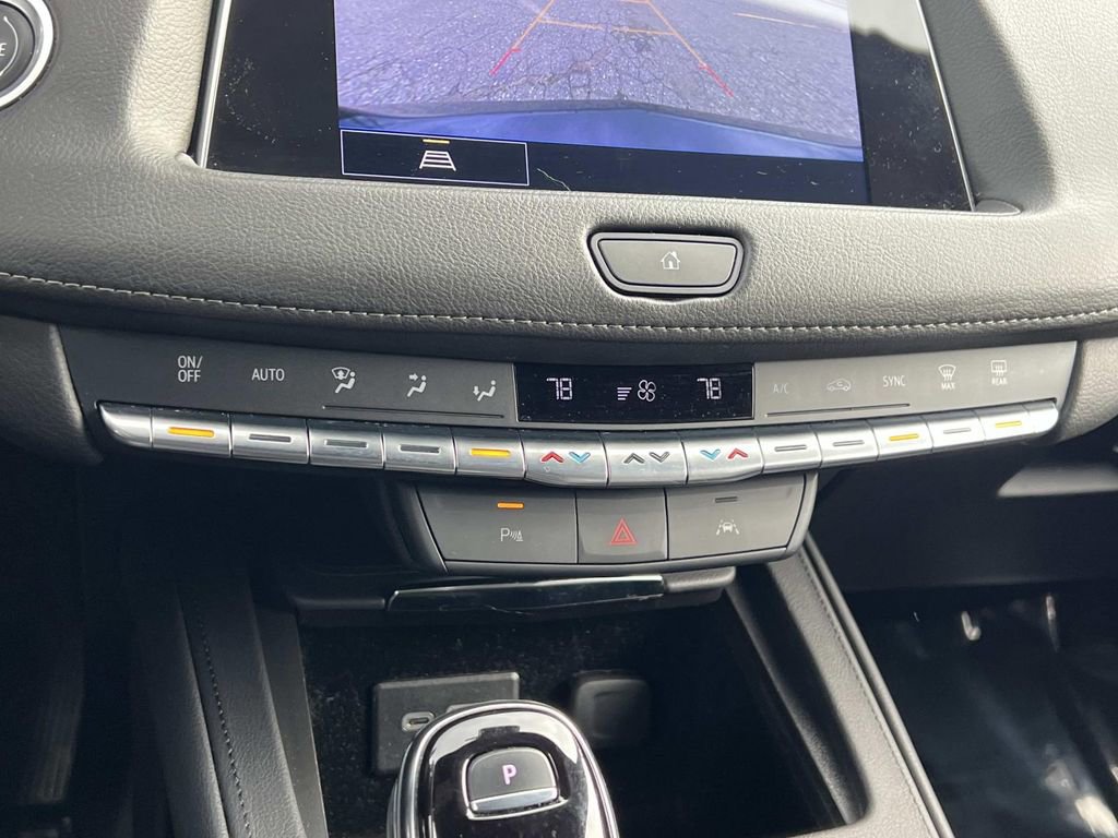 Used 2023 Cadillac XT4 Premium Luxury AWD/4WD image 19