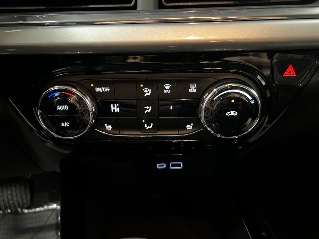 New 2026 Chevrolet Trax LT w/ Driver Confidence Package image 18