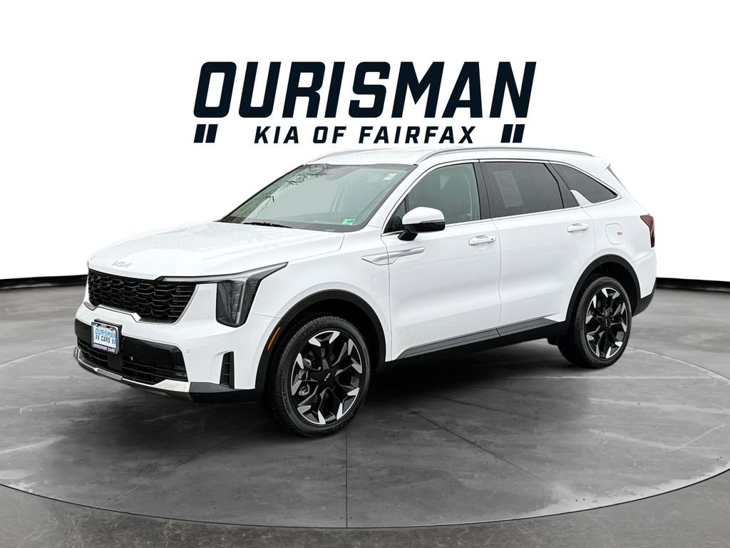 Used 2025 Kia Sorento EX image 2