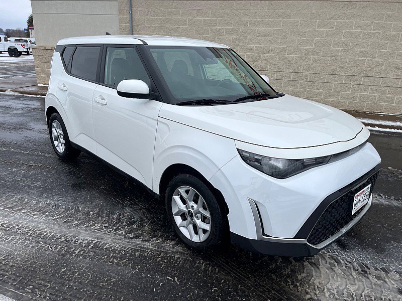 Used 2024 Kia Soul LX w/ Option Group 015 image 2