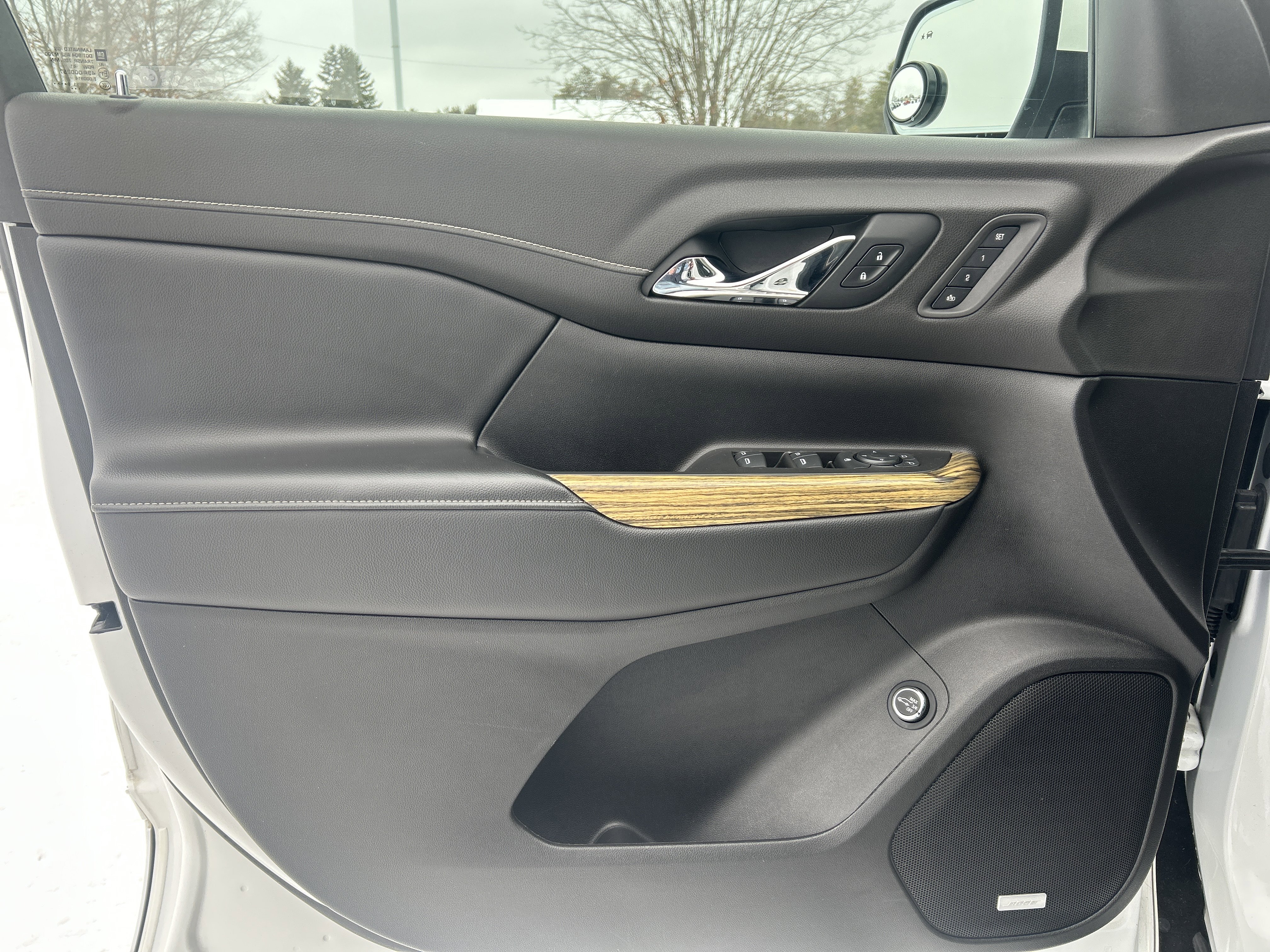 Used 2019 GMC Acadia Denali image 14