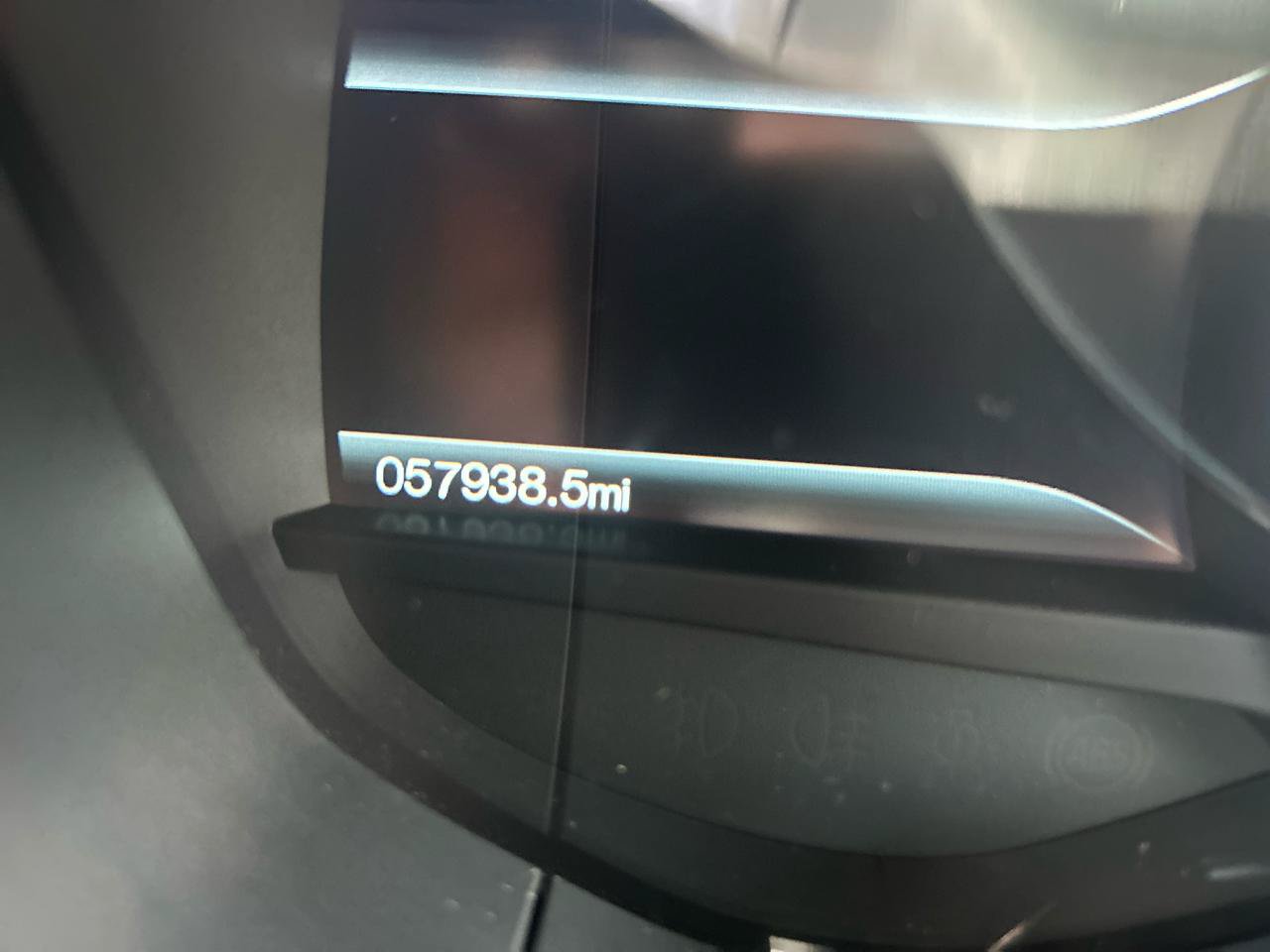 Used 2016 Ford Fusion SE FWD image 11