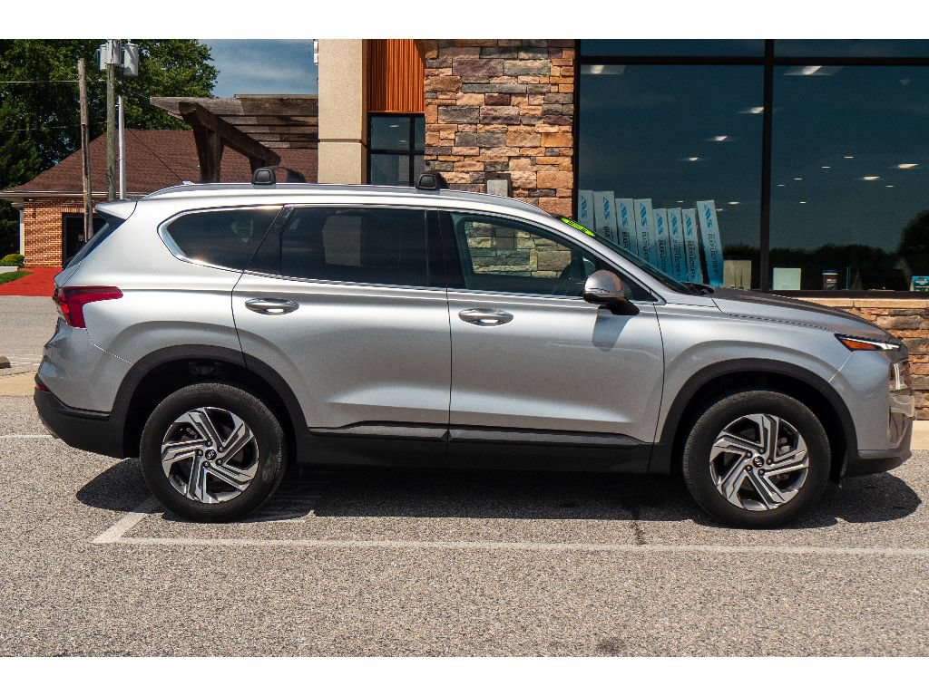 Used 2023 Hyundai Santa Fe SEL AWD/4WD image 2
