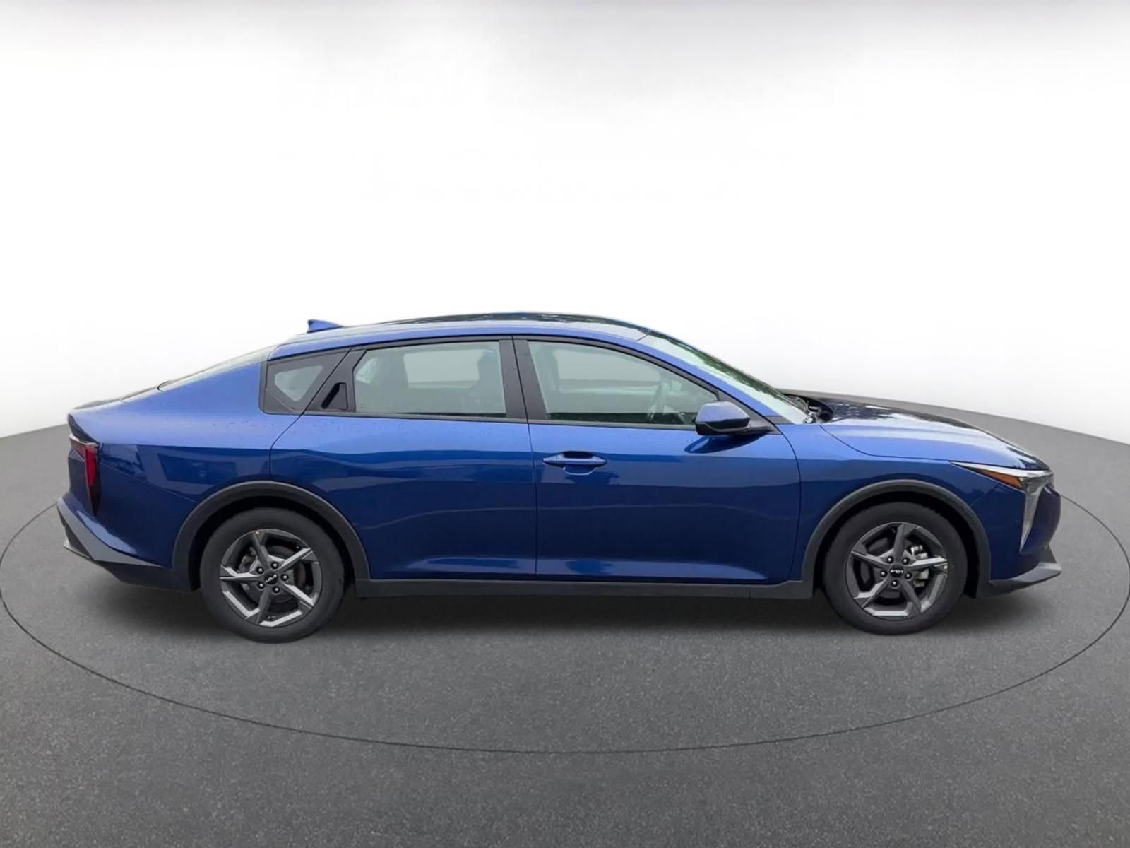 Used 2025 Kia K4 FWD image 16