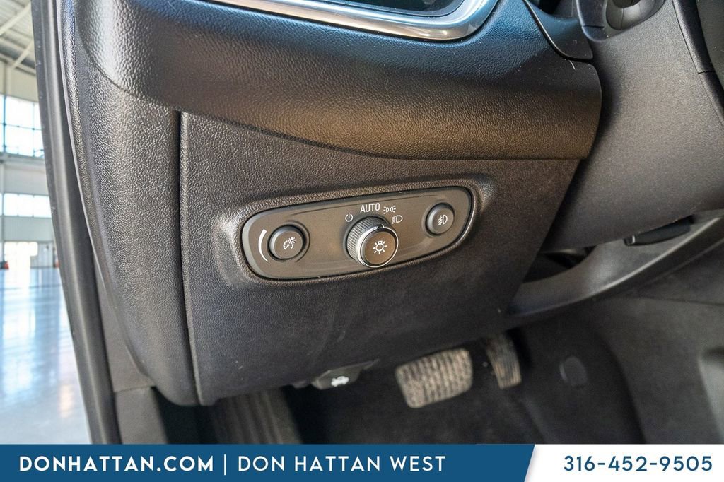 Used 2025 Volkswagen Atlas SE image 14