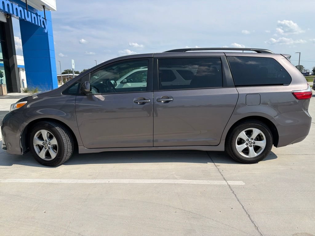 Used 2020 Toyota Sienna LE FWD image 8