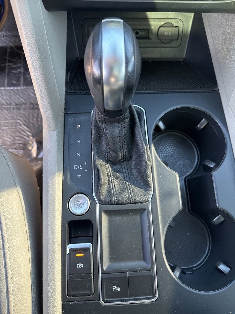 Used 2021 Volkswagen Atlas SE w/ Panoramic Sunroof Package image 32