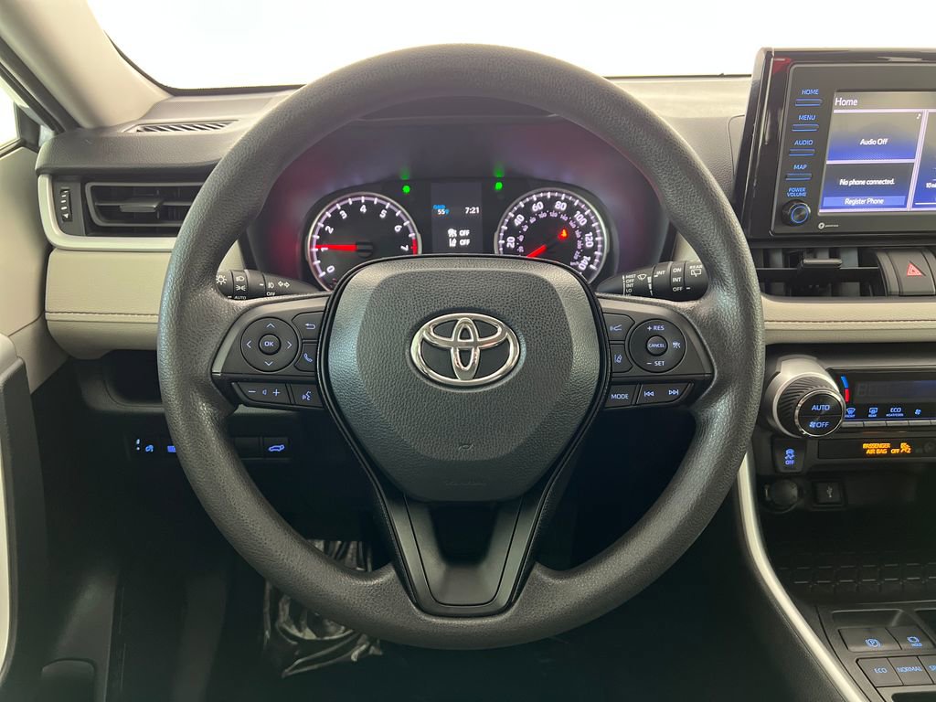 Used 2020 Toyota RAV4 XLE w/ Convenience Package image 16