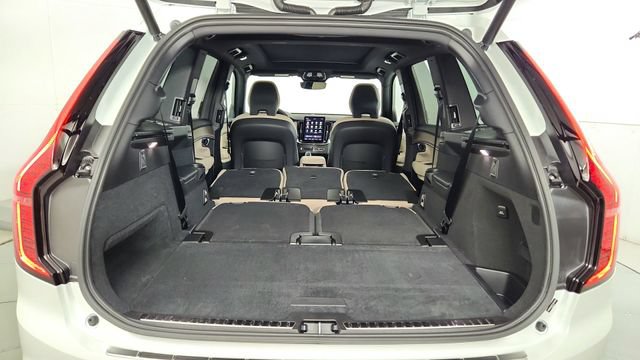 New 2026 Volvo XC90 B6 Plus w/ Protection Package Premier AWD/4WD image 43