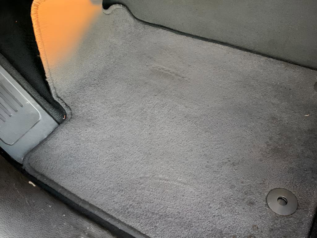 Used 2024 Jeep Grand Cherokee Altitude image 45