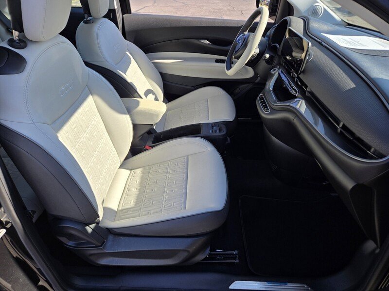 Used 2024 FIAT 500 e FWD image 15