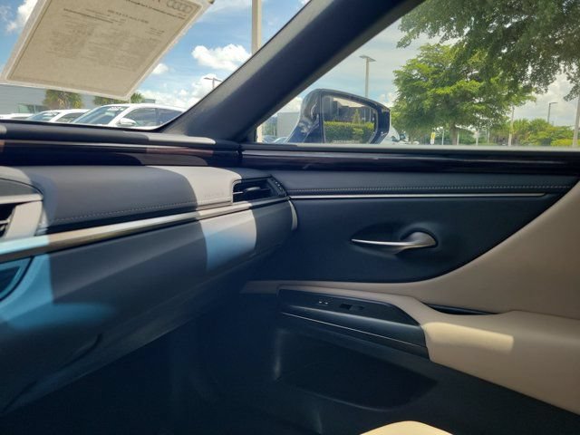Used 2020 Lexus ES 350 w/ Premium Package FWD image 31