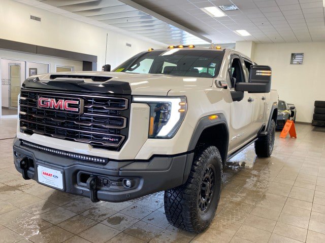 Used 2026 GMC Sierra 2500 AT4X w/ AT4X AEV Edition AWD/4WD image 4