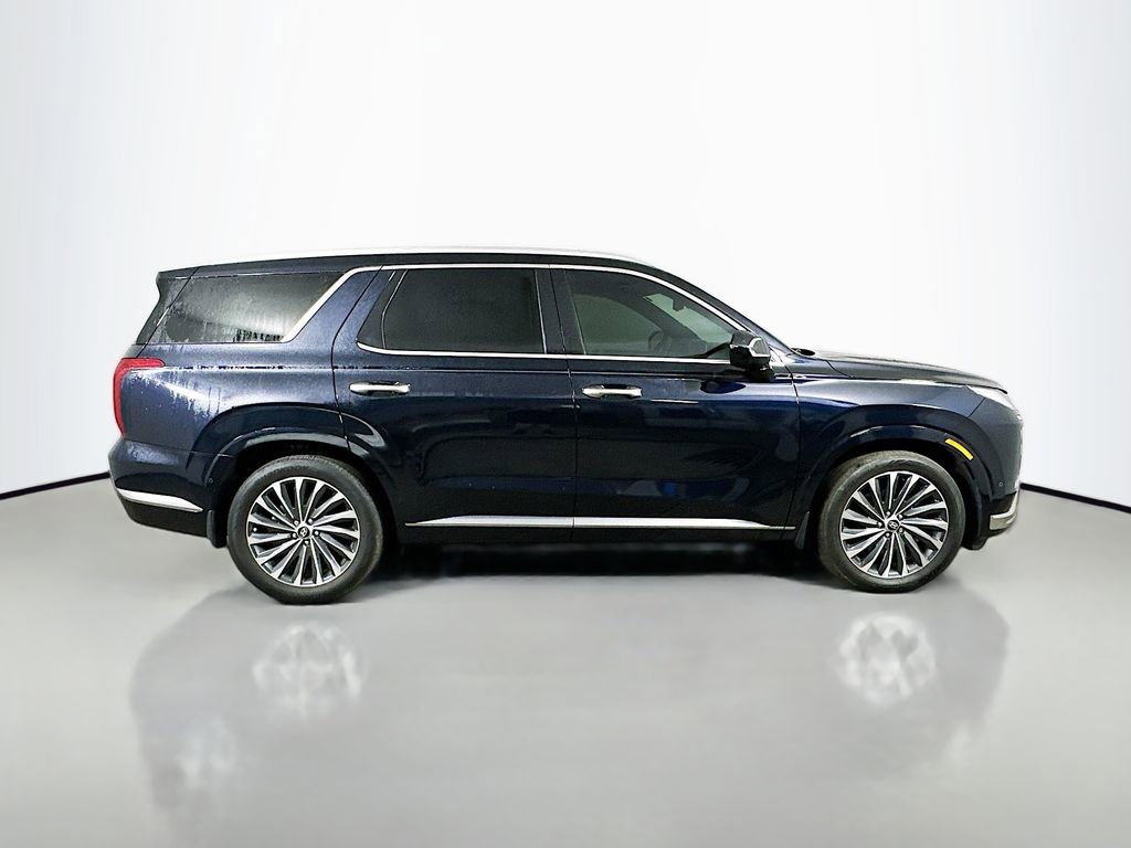 Used 2024 Hyundai Palisade Calligraphy image 7