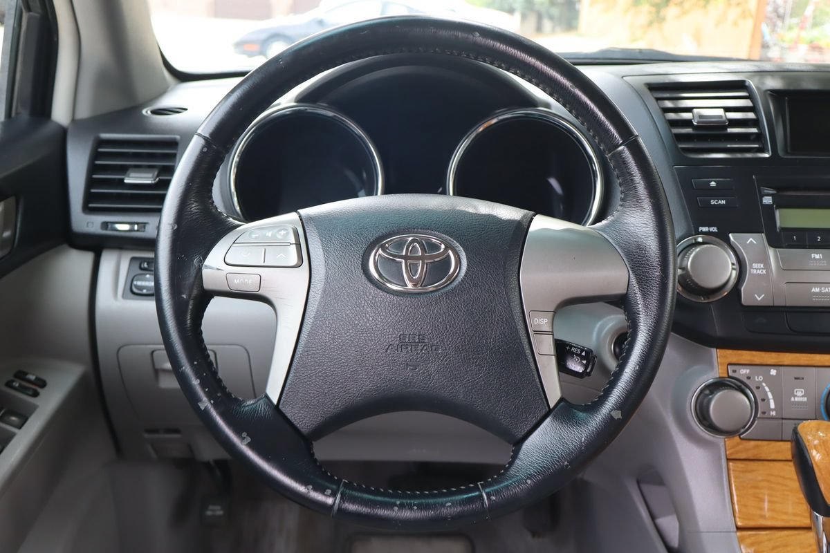 Used 2010 Toyota Highlander 4WD Hybrid image 18