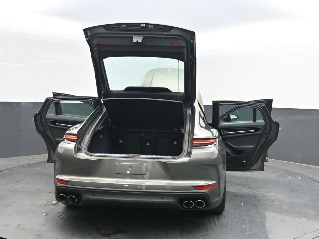 New 2025 Porsche Panamera image 40