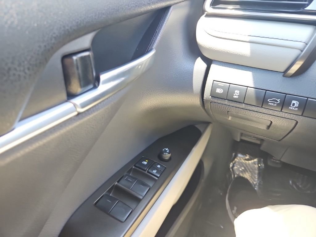 Used 2023 Toyota Camry SE FWD image 21