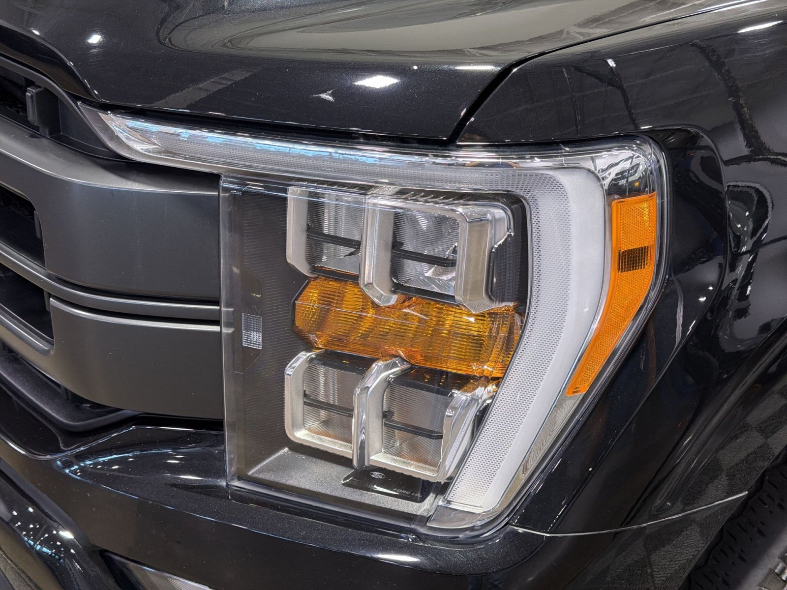 Used 2023 Ford F150 Lariat w/ Max Trailer Tow Package AWD/4WD image 13