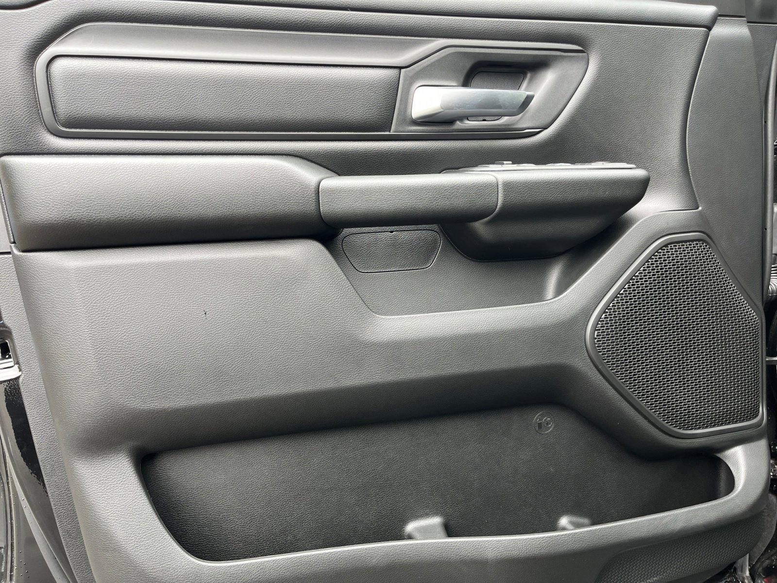 New 2026 RAM 1500 Express AWD/4WD image 15