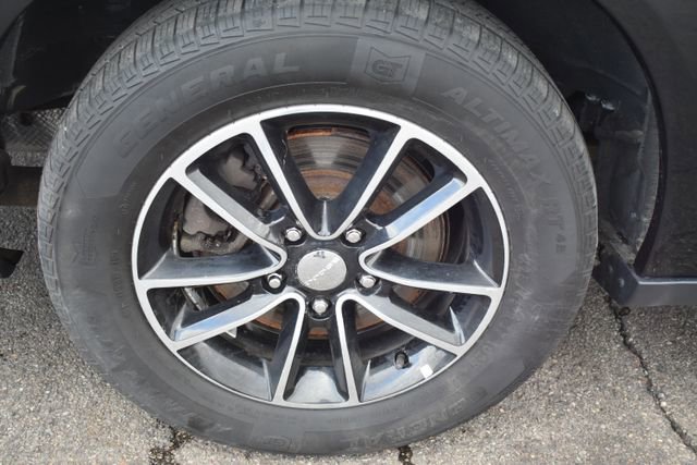 Used 2017 Dodge Grand Caravan SXT w/ Driver Convenience Group image 48