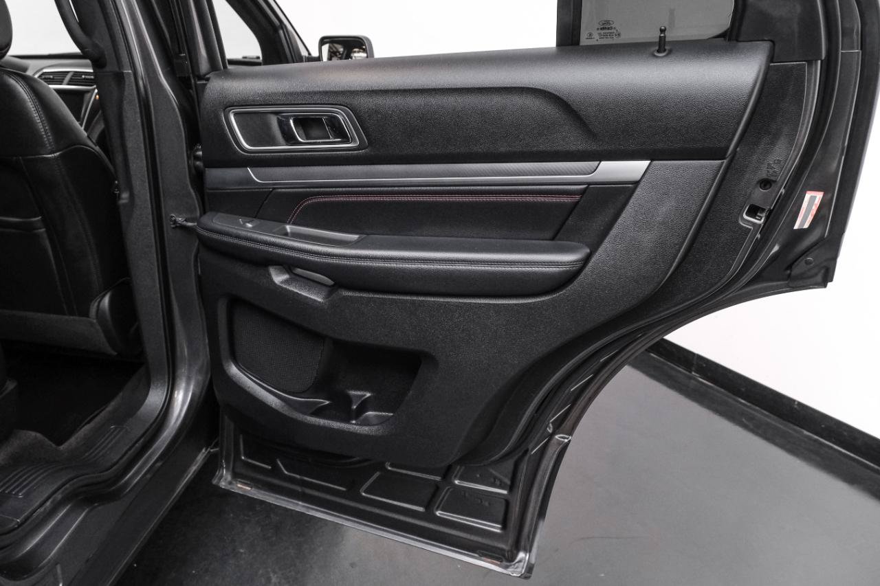 Used 2017 Ford Explorer Sport w/ Equipment Group 401A AWD/4WD image 37