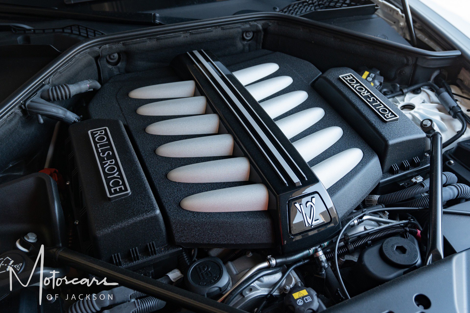 Used 2019 Rolls-Royce Dawn RWD image 27