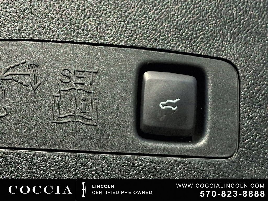 Certified 2022 Lincoln Corsair AWD w/ Equipment Group 101A image 29