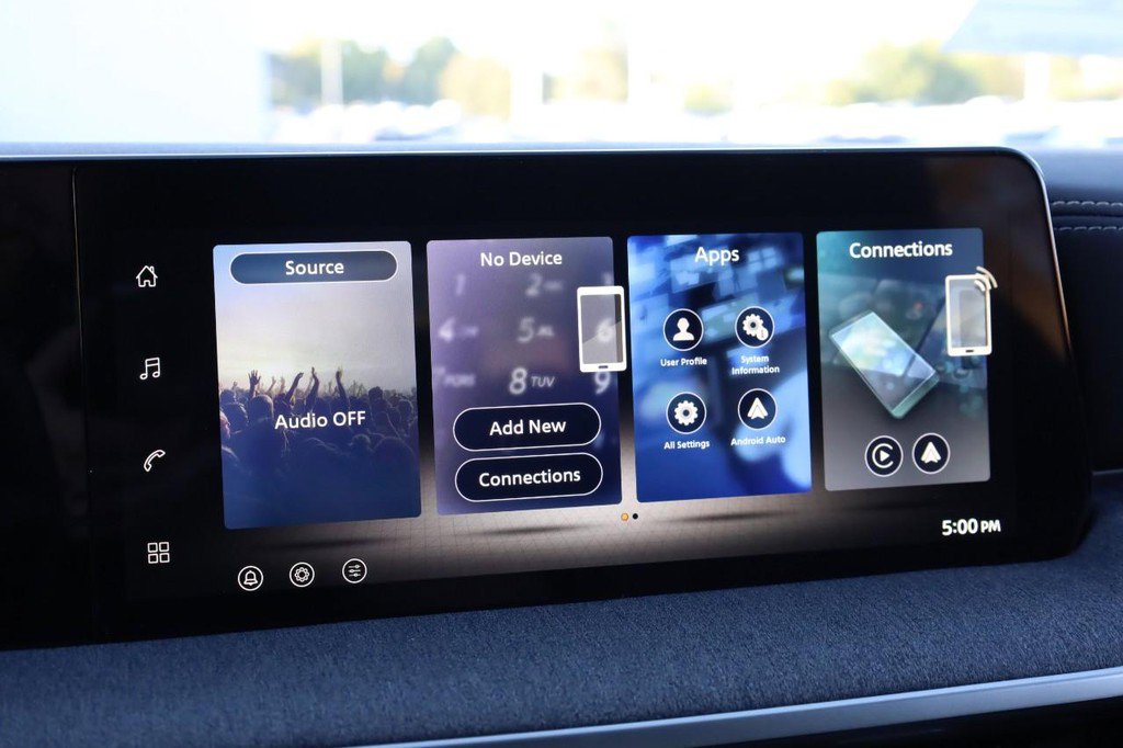 New 2026 Nissan Kicks SV image 11