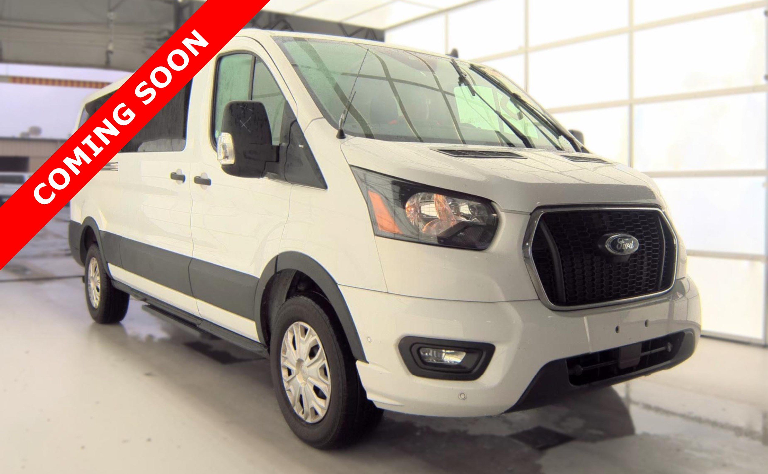 Used 2023 Ford Transit 350 XLT RWD image 3