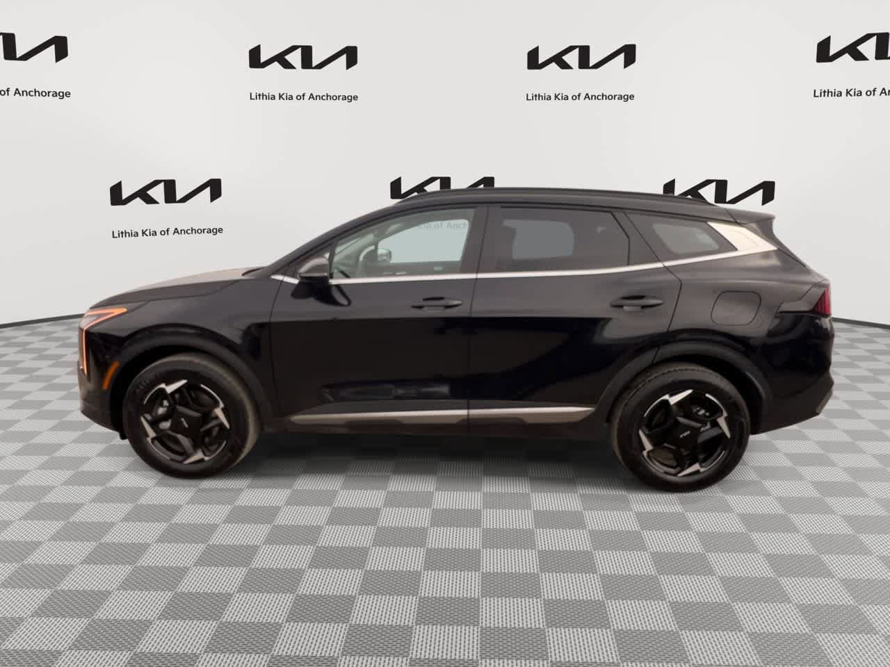 Certified 2026 Kia Sportage EX w/ EX Panoramic Sunroof Package AWD/4WD image 6