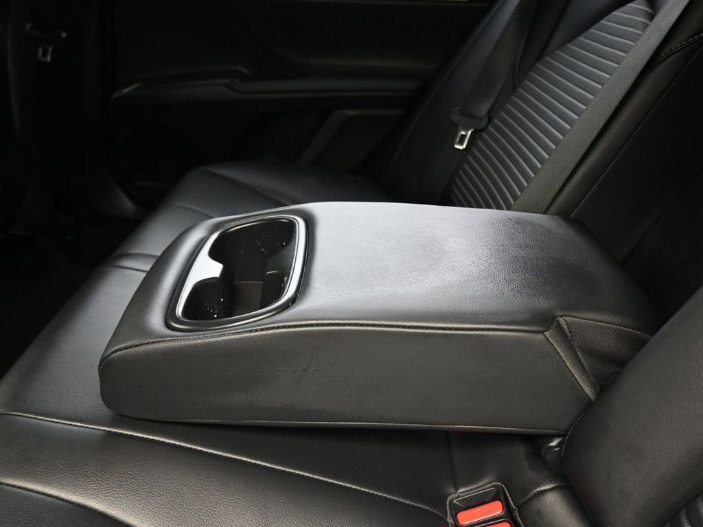 Used 2023 Toyota Camry SE image 31