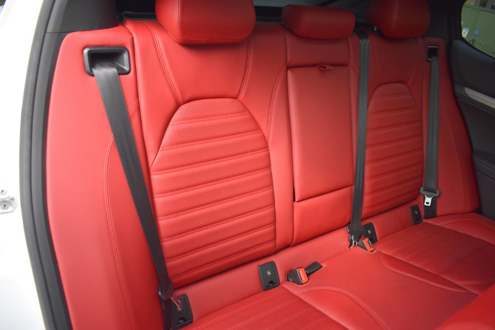 Used 2022 Alfa Romeo Stelvio Veloce AWD/4WD image 32