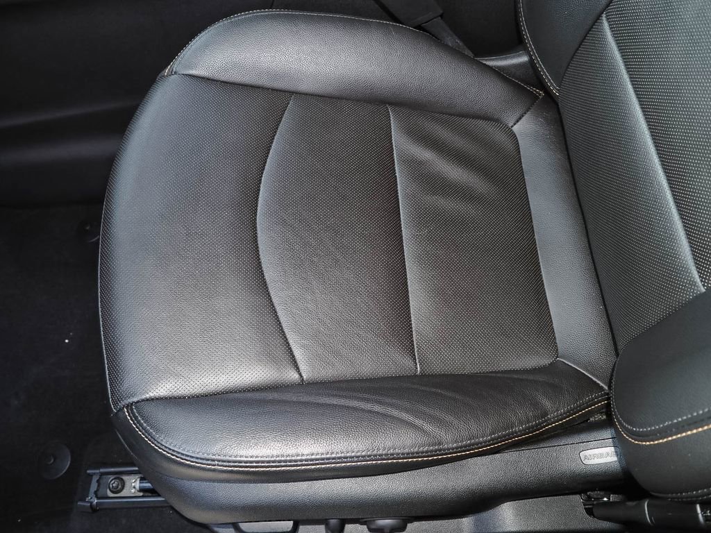 Used 2021 Chevrolet Equinox LT image 23