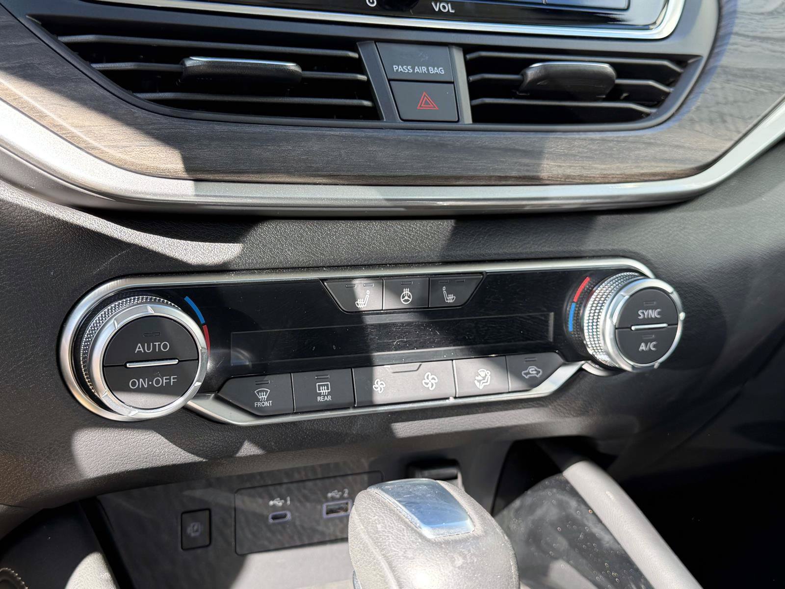 Used 2024 Nissan Altima 2.5 SL AWD/4WD image 27