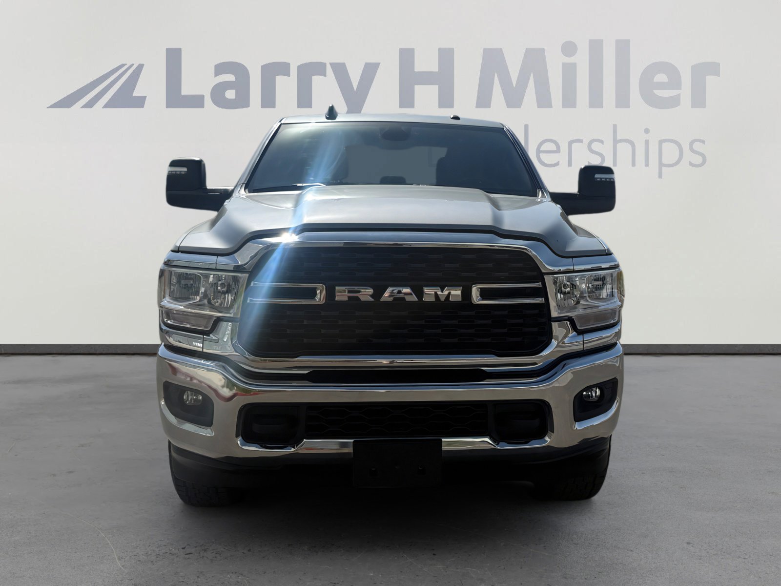 Used 2024 RAM 2500 Big Horn w/ Bed Utility Group image 8