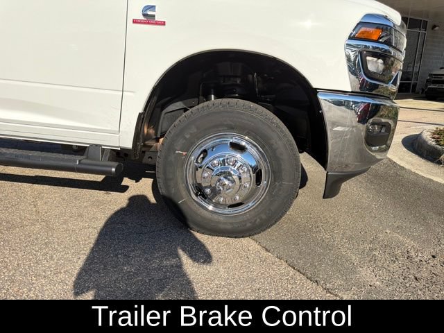 New 2026 RAM 3500 Tradesman w/ Chrome Appearance Group A AWD/4WD image 26