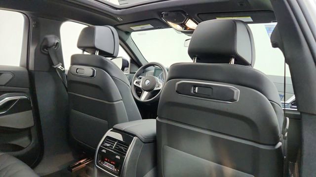 Used 2026 BMW X6 xDrive40i image 27