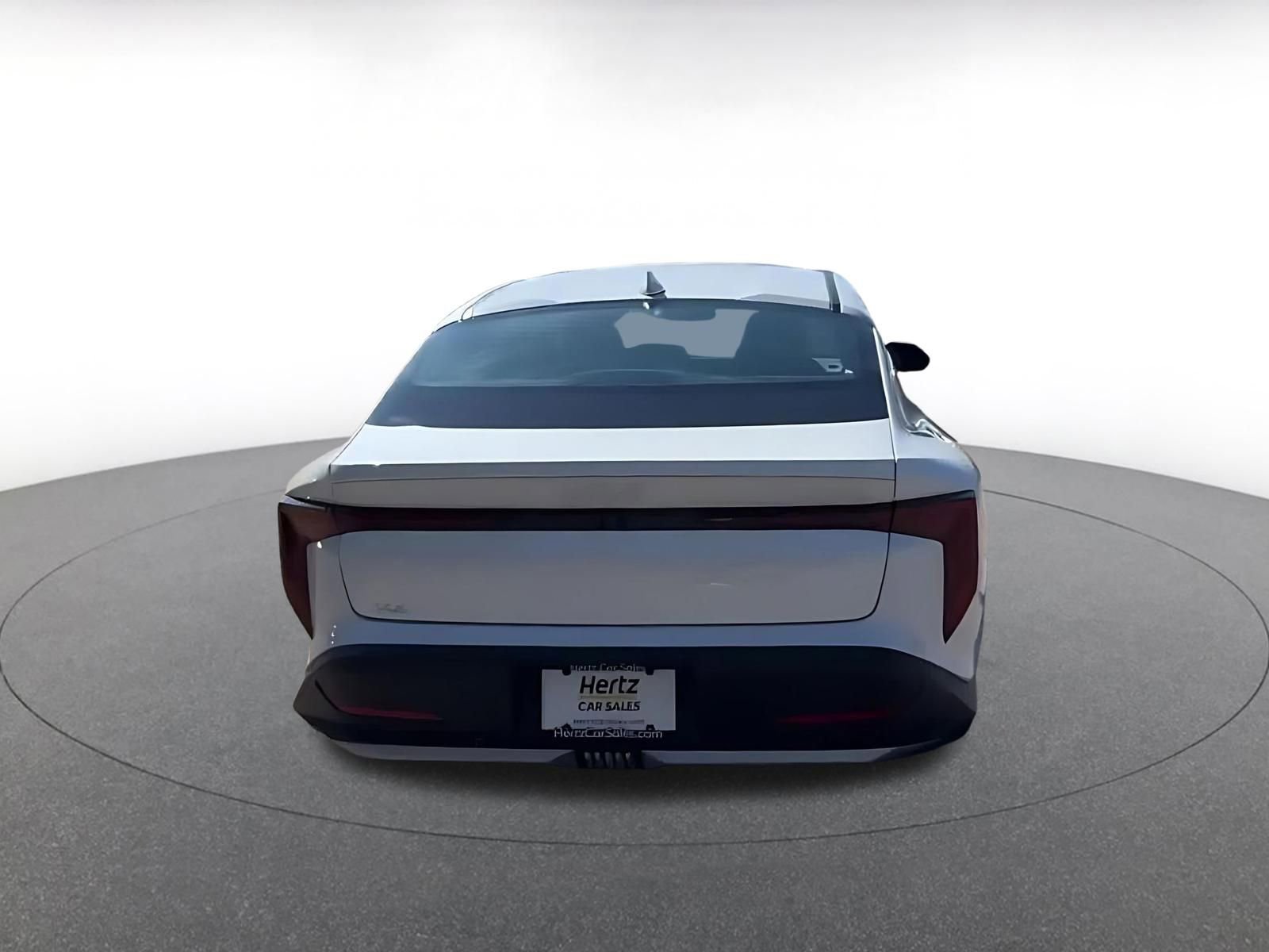 Used 2025 Kia K4 LXS image 12