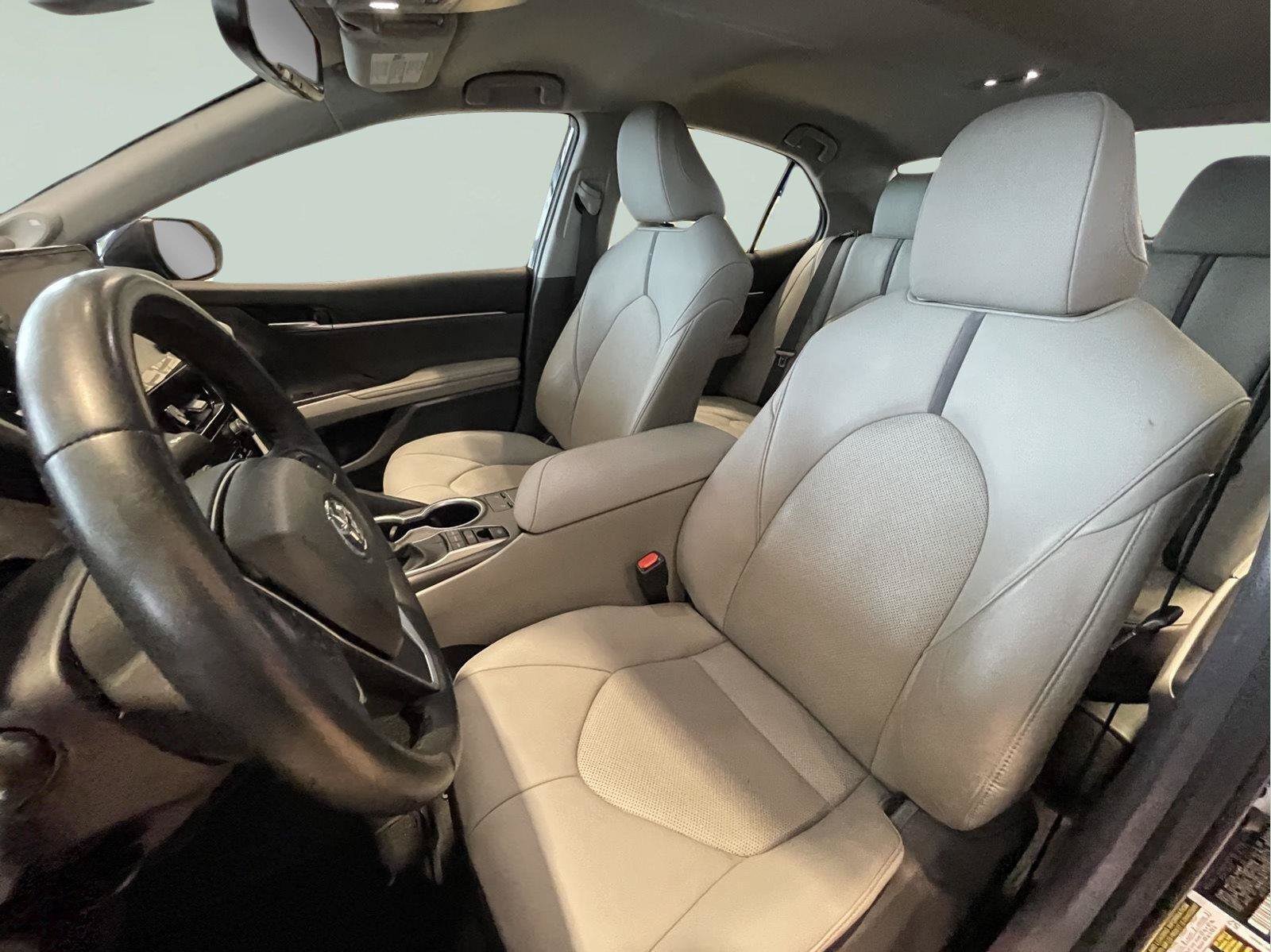 Used 2023 Toyota Camry XLE w/ Navigation Package FWD image 16