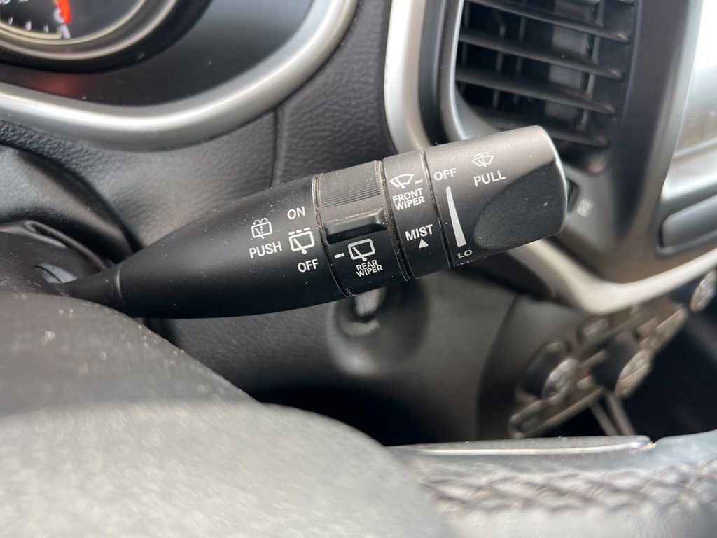 Used 2017 Jeep Cherokee Limited image 44