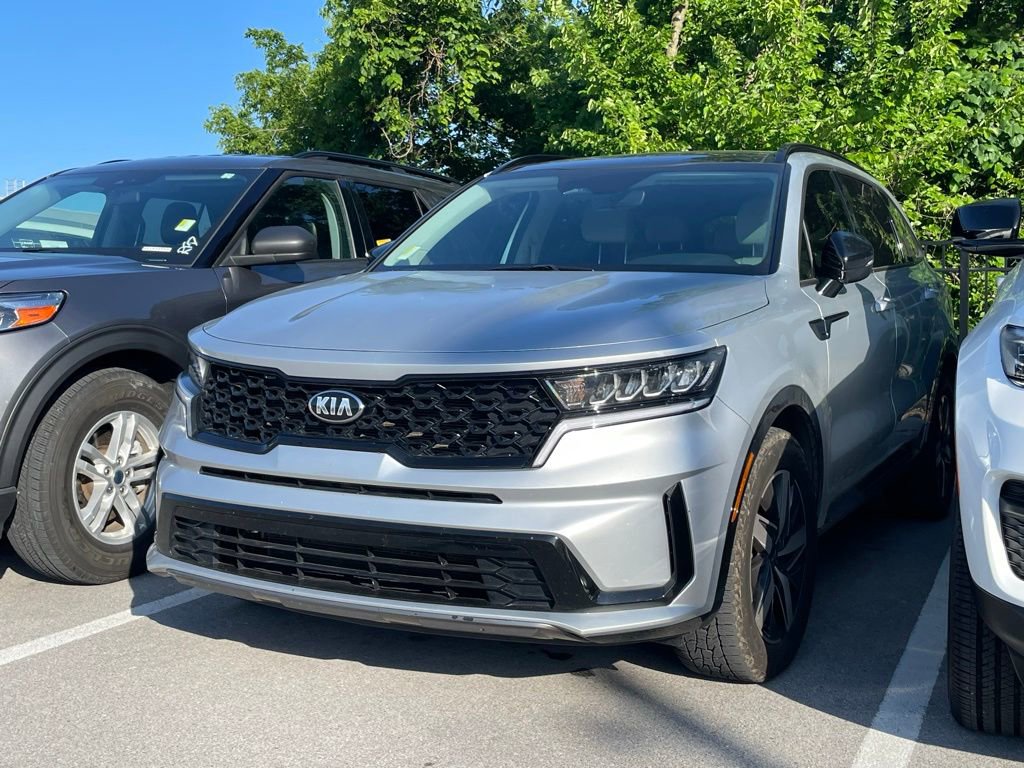 Used 2021 Kia Sorento S w/ Panoramic Sunroof Package FWD image 3
