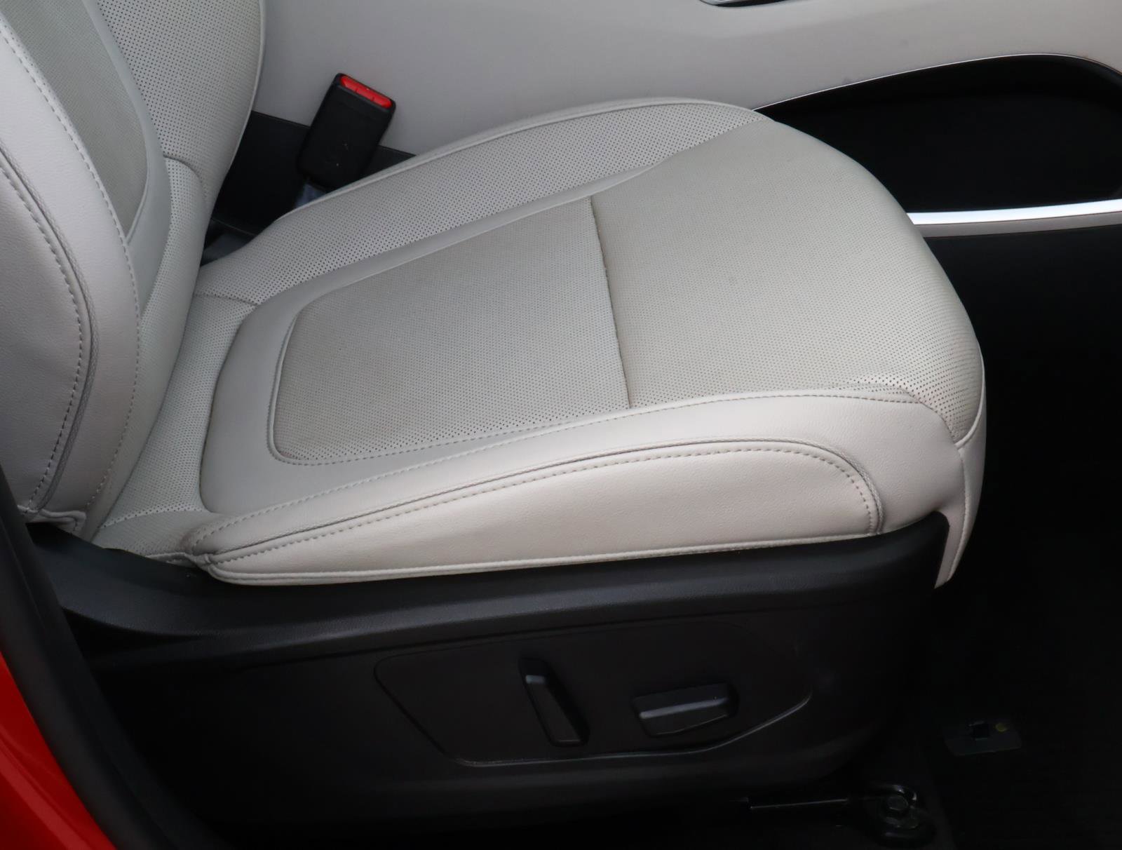 Used 2023 Hyundai Tucson Limited FWD image 18