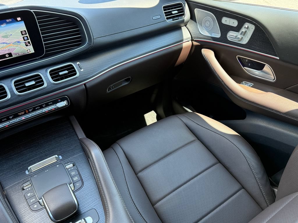Used 2022 Mercedes-Benz GLS 450 4MATIC image 37
