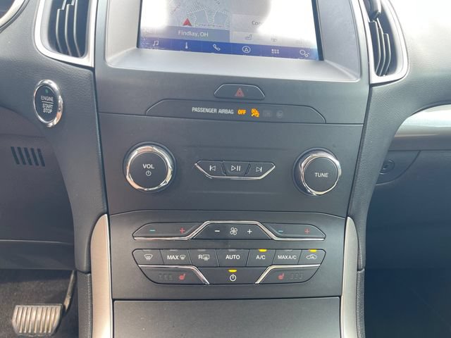 Used 2020 Ford Edge SEL w/ Cold Weather Package AWD/4WD image 25