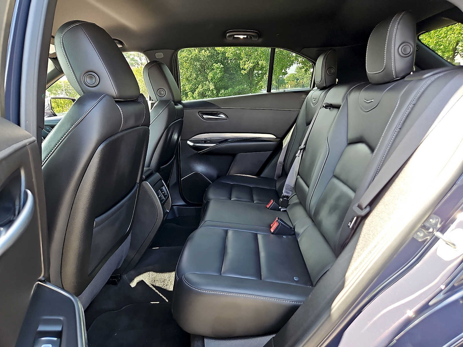Used 2025 Cadillac XT4 Premium Luxury AWD/4WD image 10
