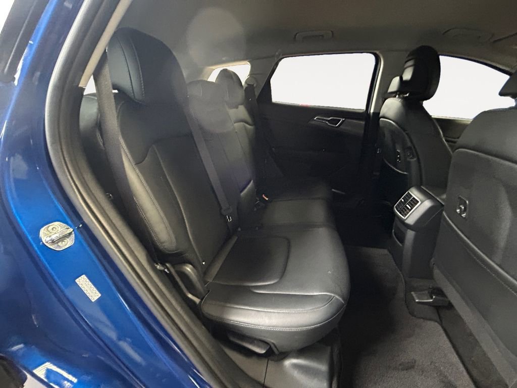 Used 2025 Kia Sportage EX image 11