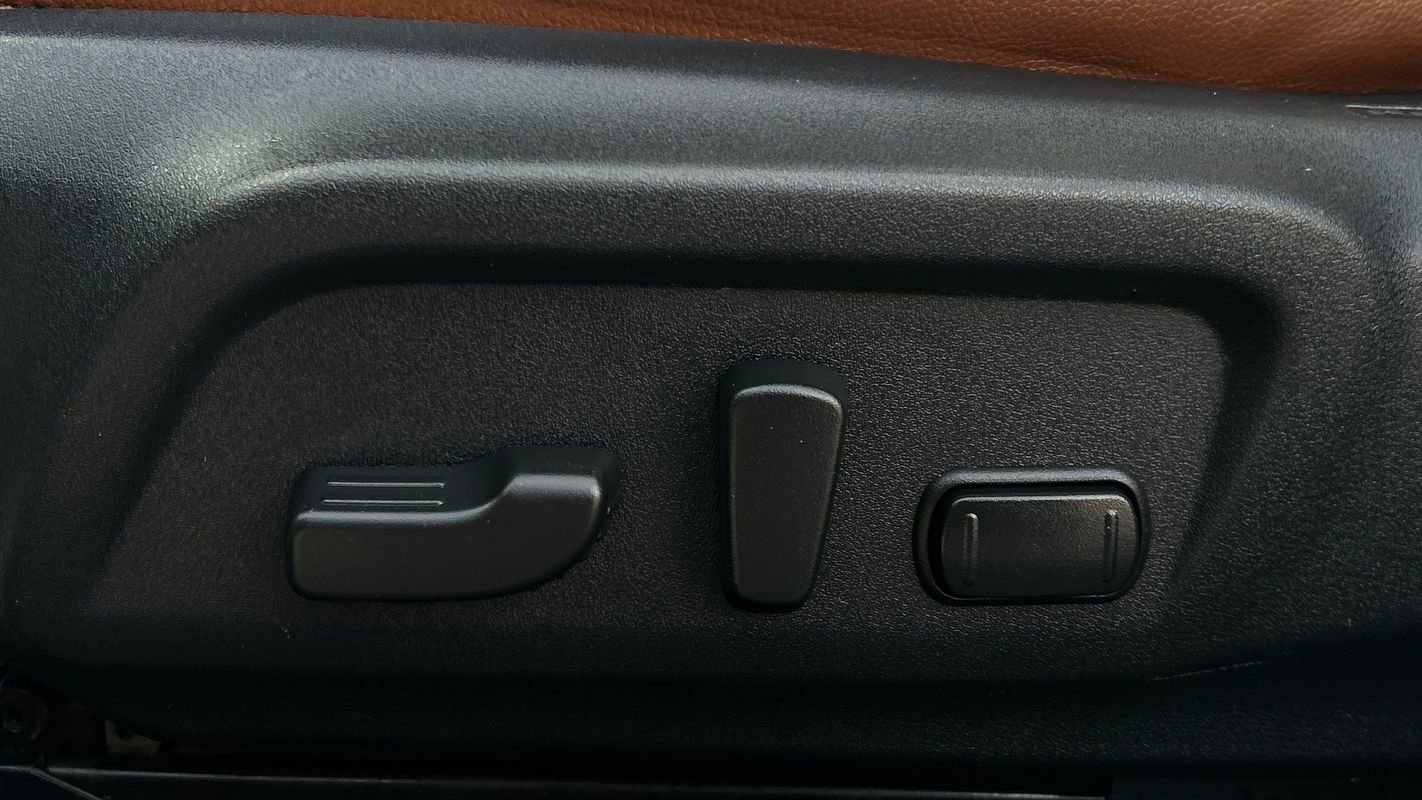 Used 2017 Subaru Outback 2.5i Touring image 38